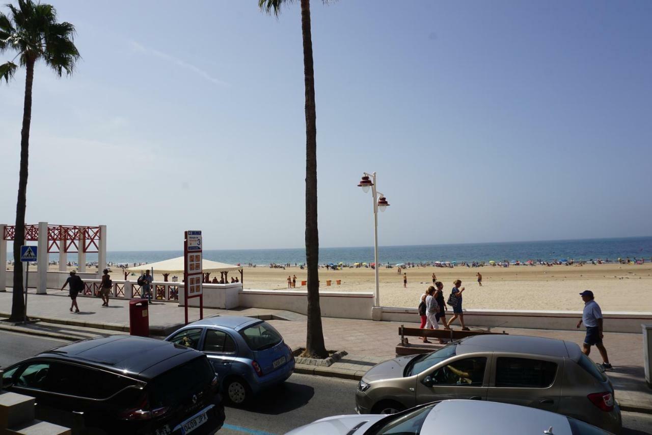 Apartamento La Mar De Cerca. Terraza Vistas Mar. 1ª Linea Playa Cádiz Eksteriør billede